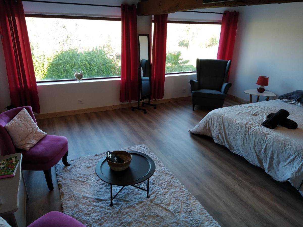Gite "La Renaudaie" - Piscine Juvigny Les Vallees Zewnętrze zdjęcie